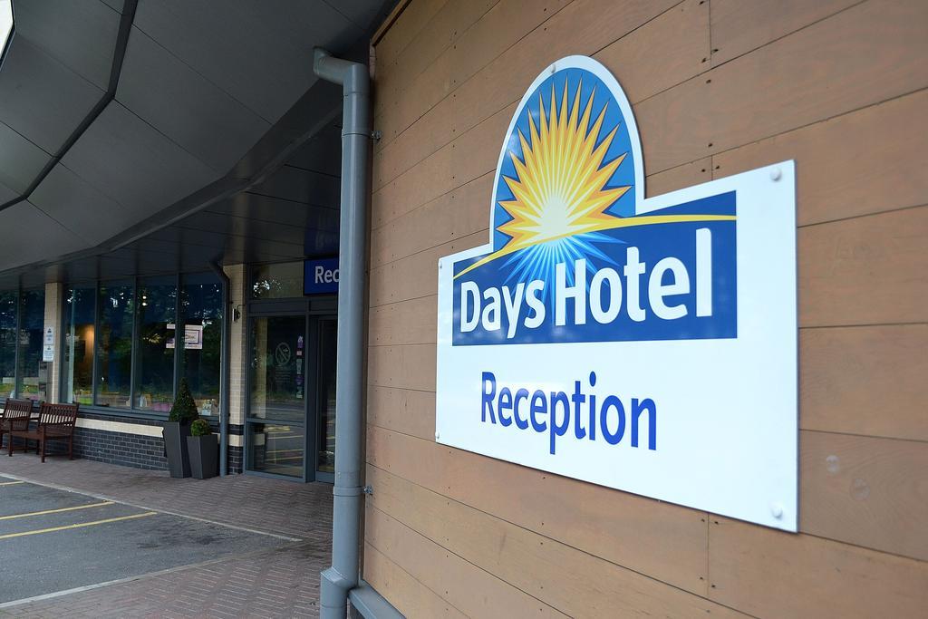 Days Hotel דרבי מראה חיצוני תמונה